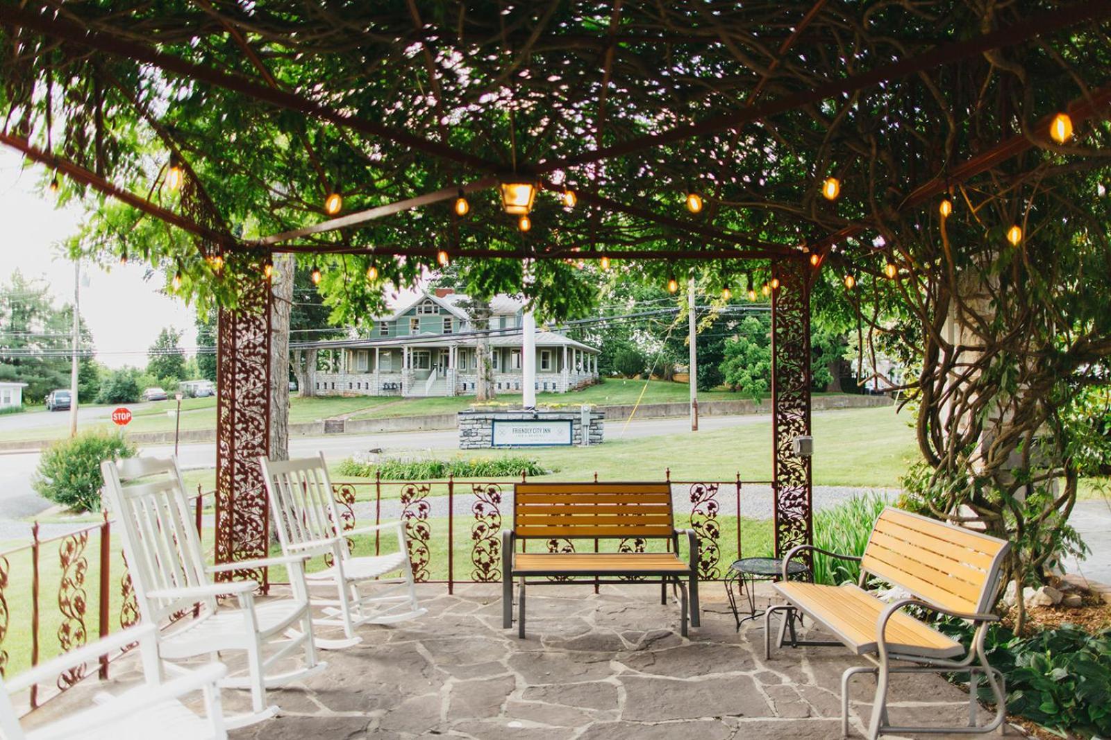 Friendly City Inn B&B Harrisonburg Exteriér fotografie