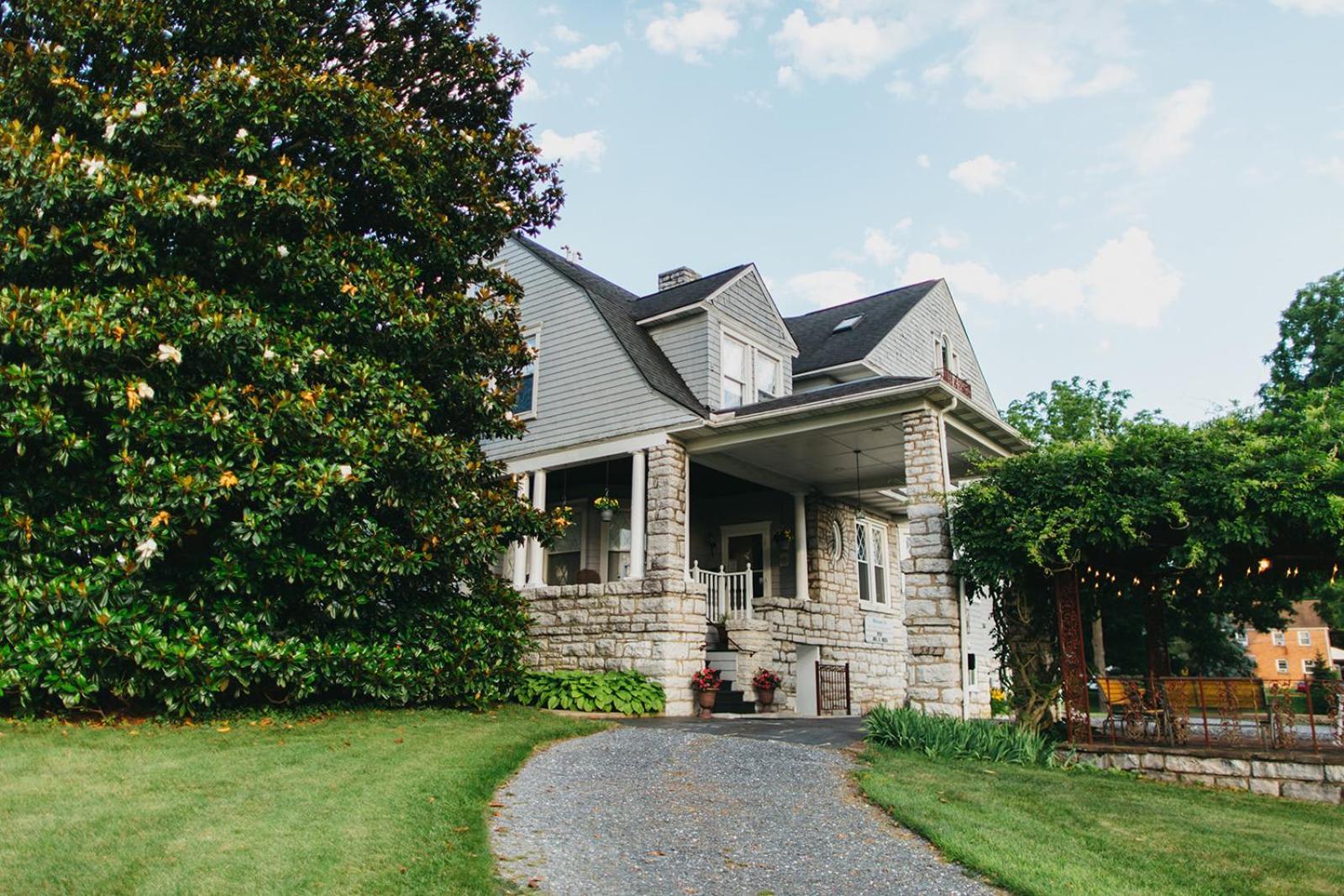 Friendly City Inn B&B Harrisonburg Exteriér fotografie