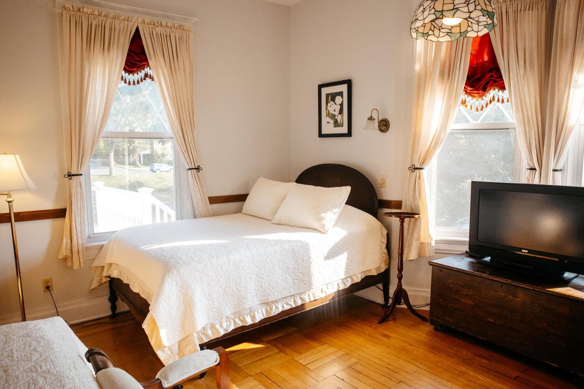 Friendly City Inn B&B Harrisonburg Exteriér fotografie